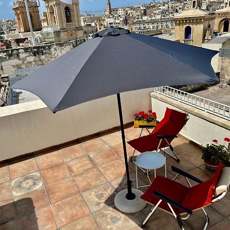 The Knight - Historical Terraced House Overlooking The Central Square Birgu Exterior photo