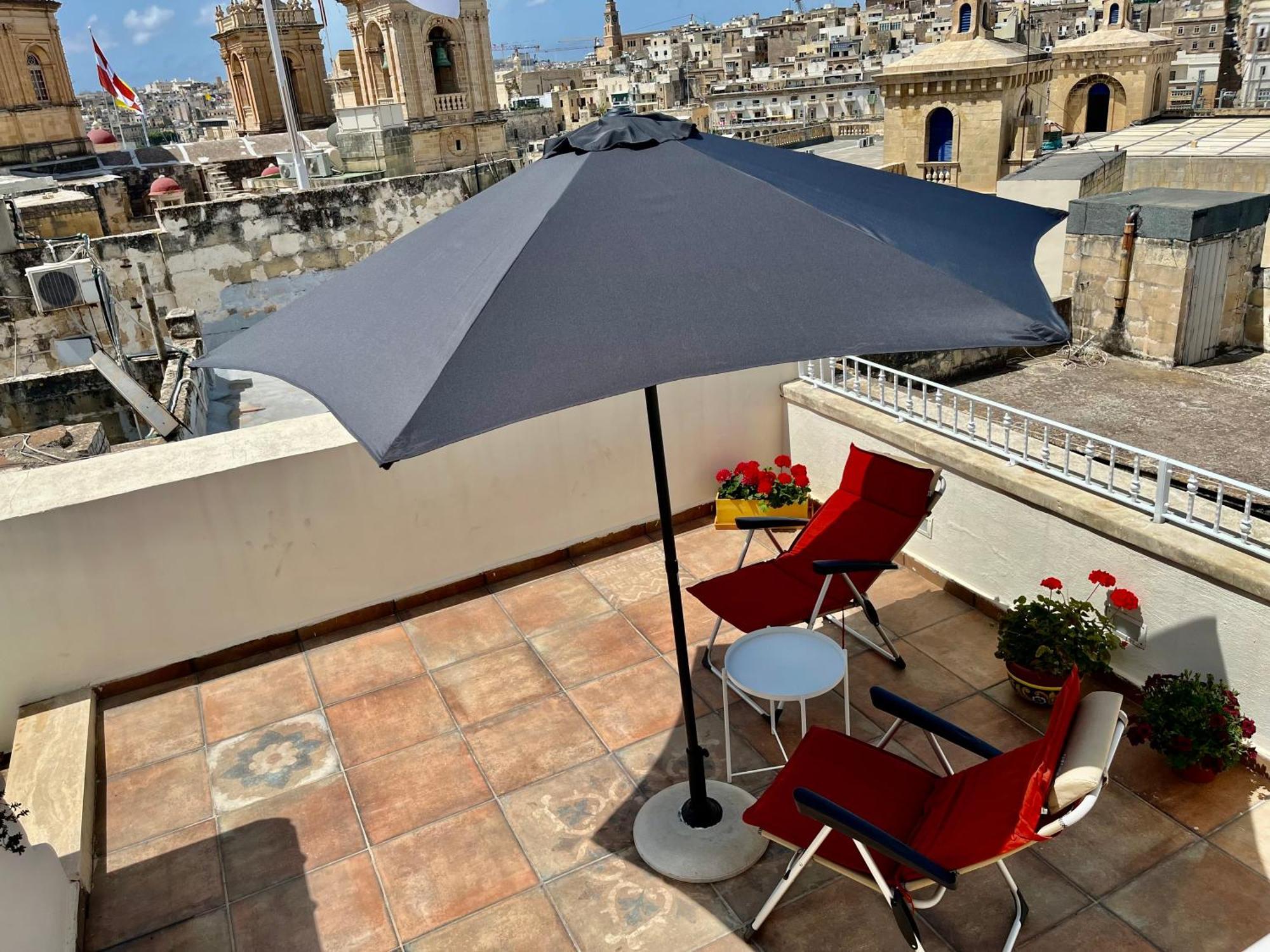 The Knight - Historical Terraced House Overlooking The Central Square Birgu Exterior photo